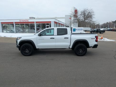 Used 2024 Chevrolet Colorado Trail Boss w/ Advanced Trailering Package image 2
