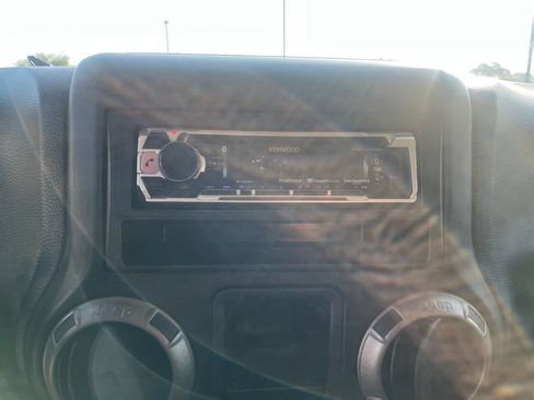 Used 2011 Jeep Wrangler Sport AWD/4WD image 17