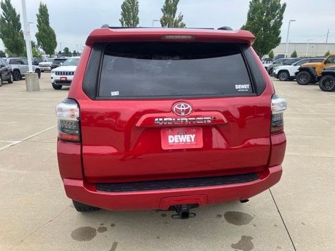 Used 2022 Toyota 4Runner SR5 Premium AWD/4WD image 7