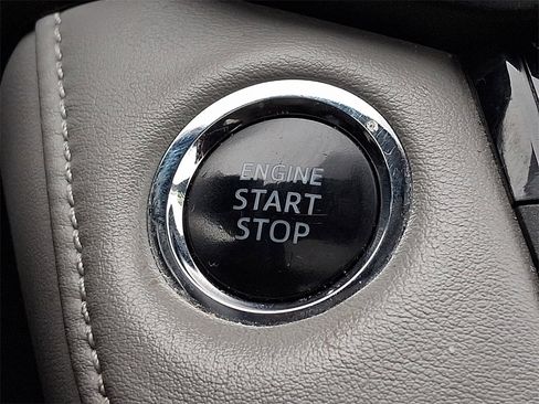 Certified 2018 Toyota RAV4 XLE image 23