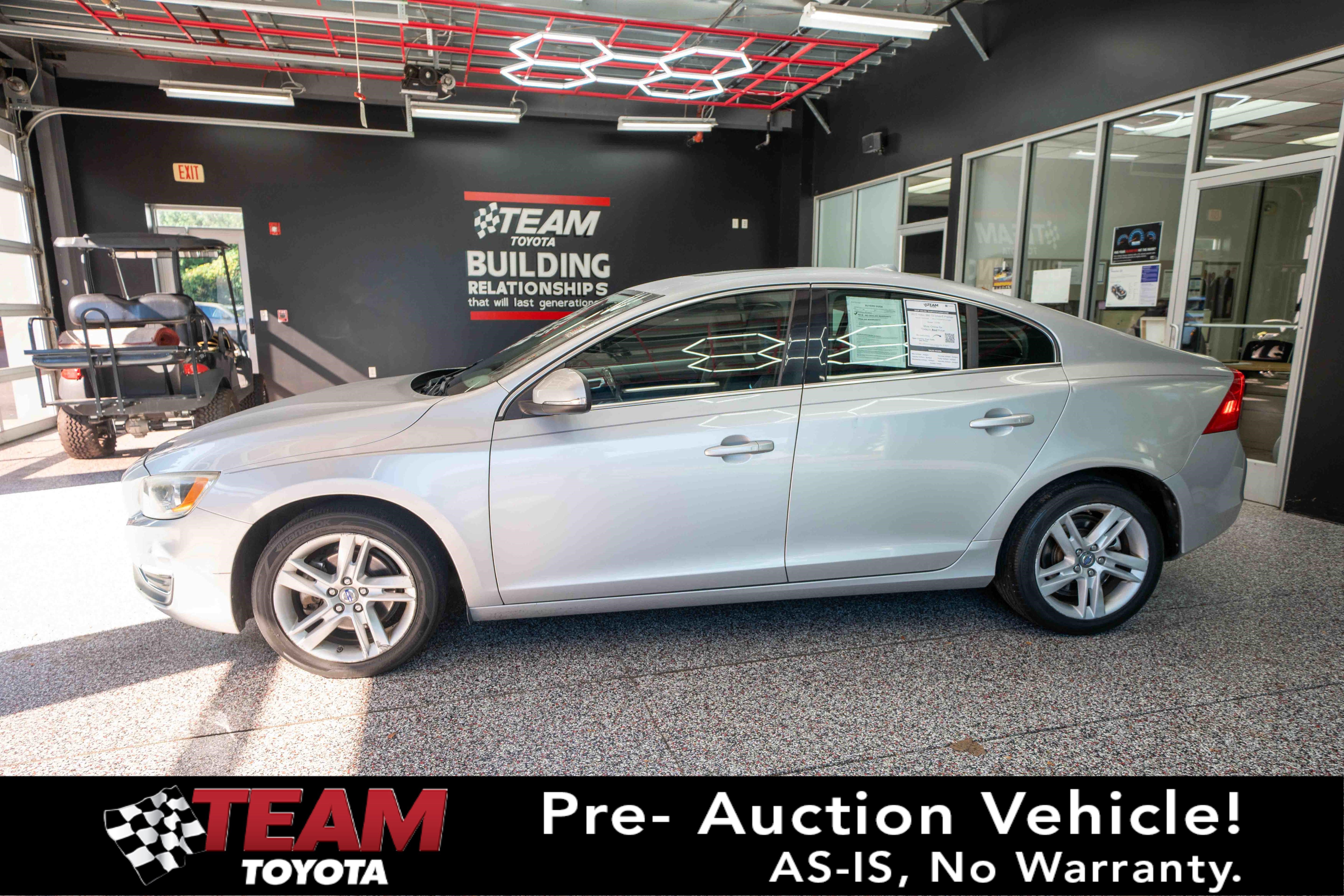 Used 2015 Volvo S60 T5 Premier FWD image 1