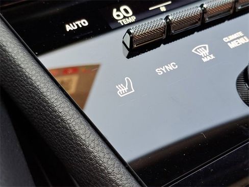 Used 2024 Porsche Cayenne image 16