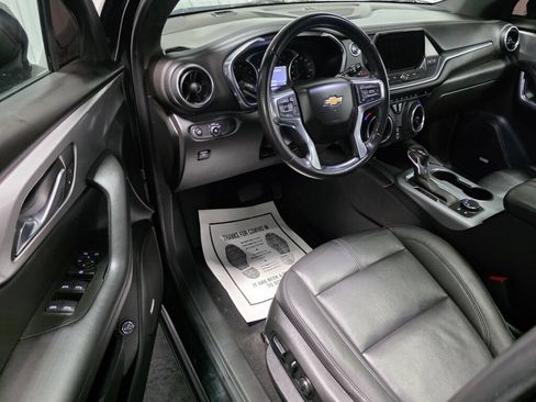 Used 2021 Chevrolet Blazer LT w/ Sound & Technology Package FWD image 6