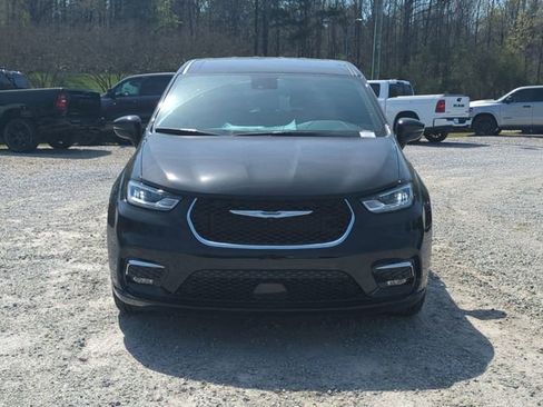 New 2026 Chrysler Pacifica Select image 8