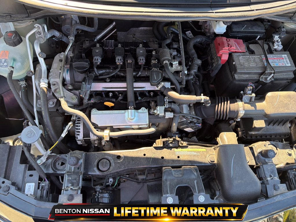 Used 2025 Nissan Versa SR w/ Trunk Package FWD image 12