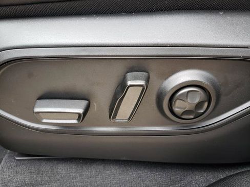 New 2025 Jeep Grand Cherokee Limited image 13