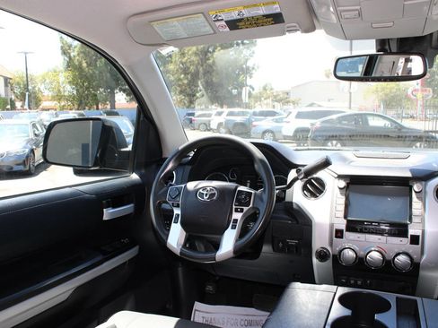 Used 2021 Toyota Tundra SR5 AWD/4WD image 21