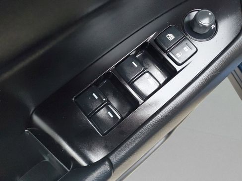 Used 2019 MAZDA CX-5 Touring image 19