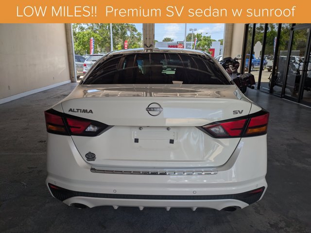 Used 2023 Nissan Altima 2.5 SV w/ SV Premium Package FWD image 5