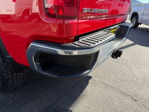 Used 2024 Chevrolet Silverado 3500 LT w/ Convenience Package image 23