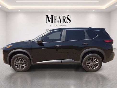 Used 2023 Nissan Rogue S FWD image 2