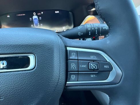 Used 2023 Jeep Compass Limited w/ Elite Group AWD/4WD image 15