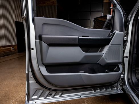 Used 2025 Ford F150 XL w/ Equipment Group 103A High image 27