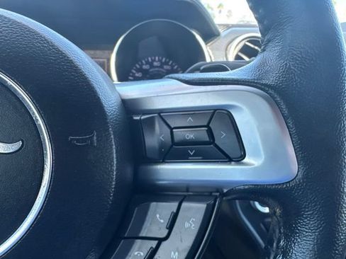 Used 2020 Ford Mustang Coupe RWD image 17