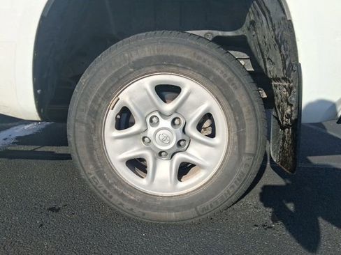 Used 2021 Toyota Tundra SR image 5