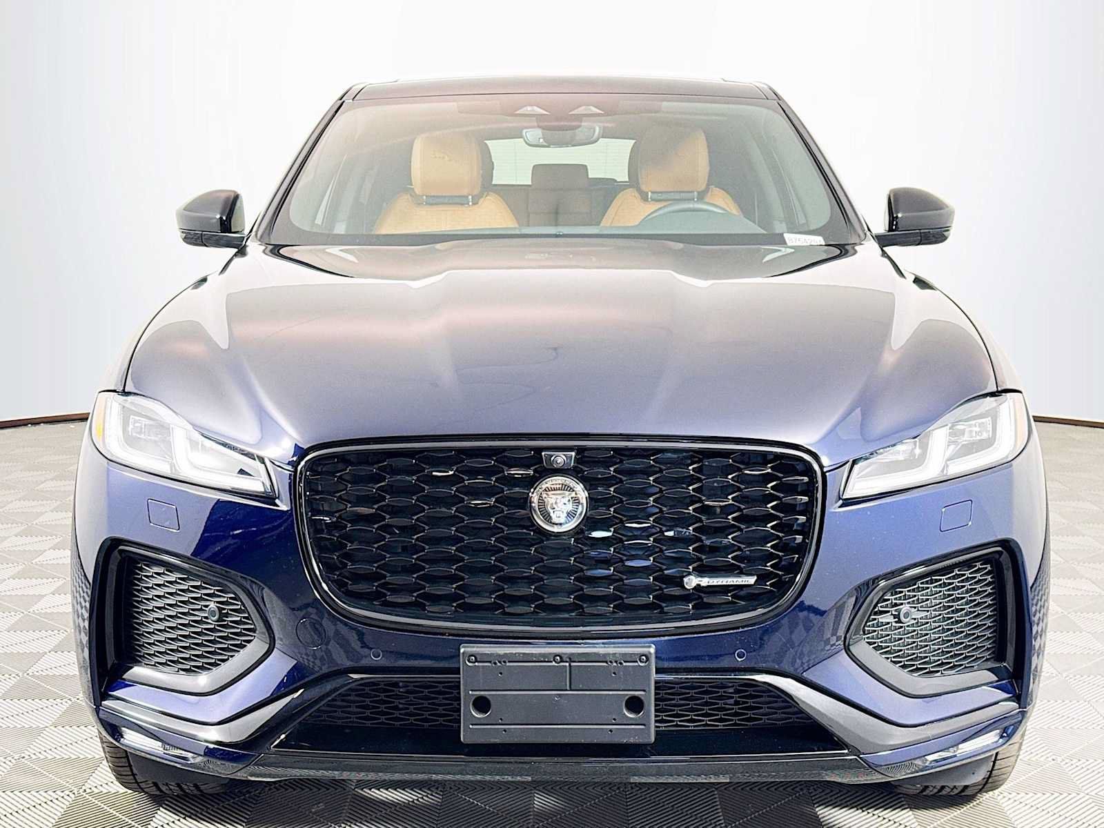 New 2025 Jaguar F-PACE R-Dynamic S AWD/4WD image 2