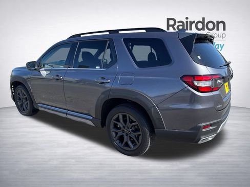 Used 2023 Honda Pilot Elite image 5