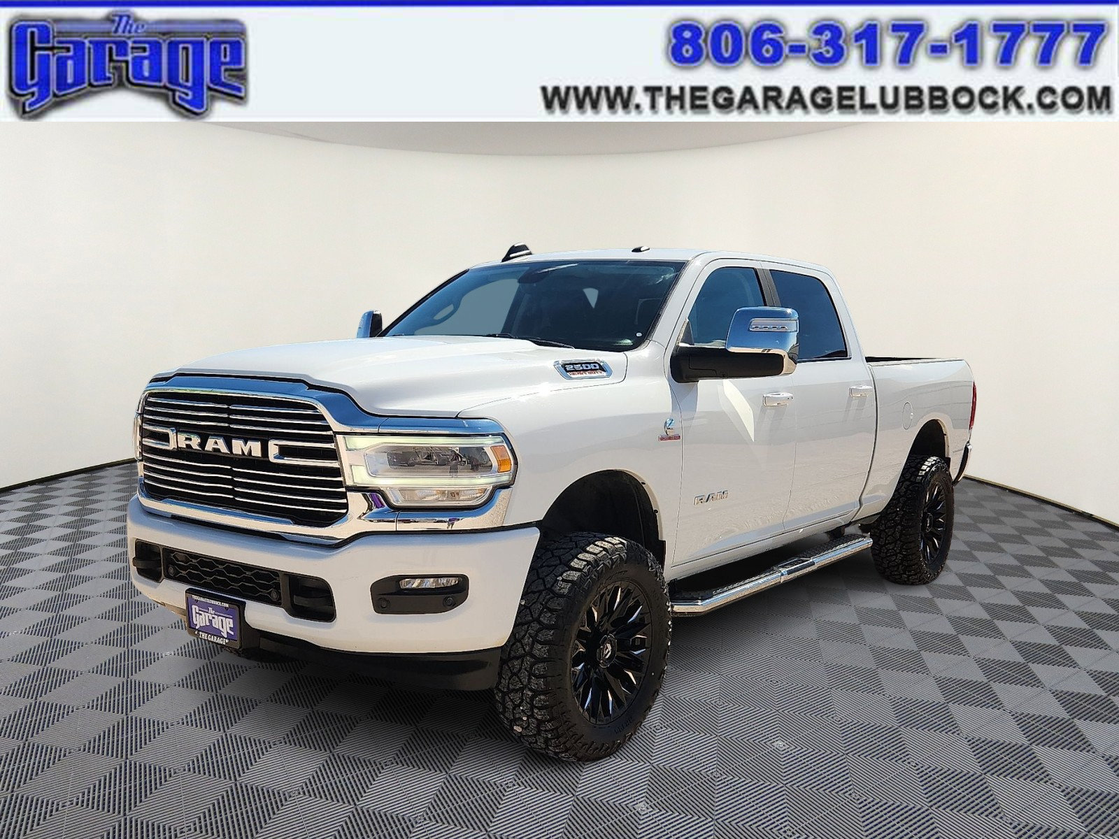 Used 2024 RAM 2500 Laramie AWD/4WD image 1
