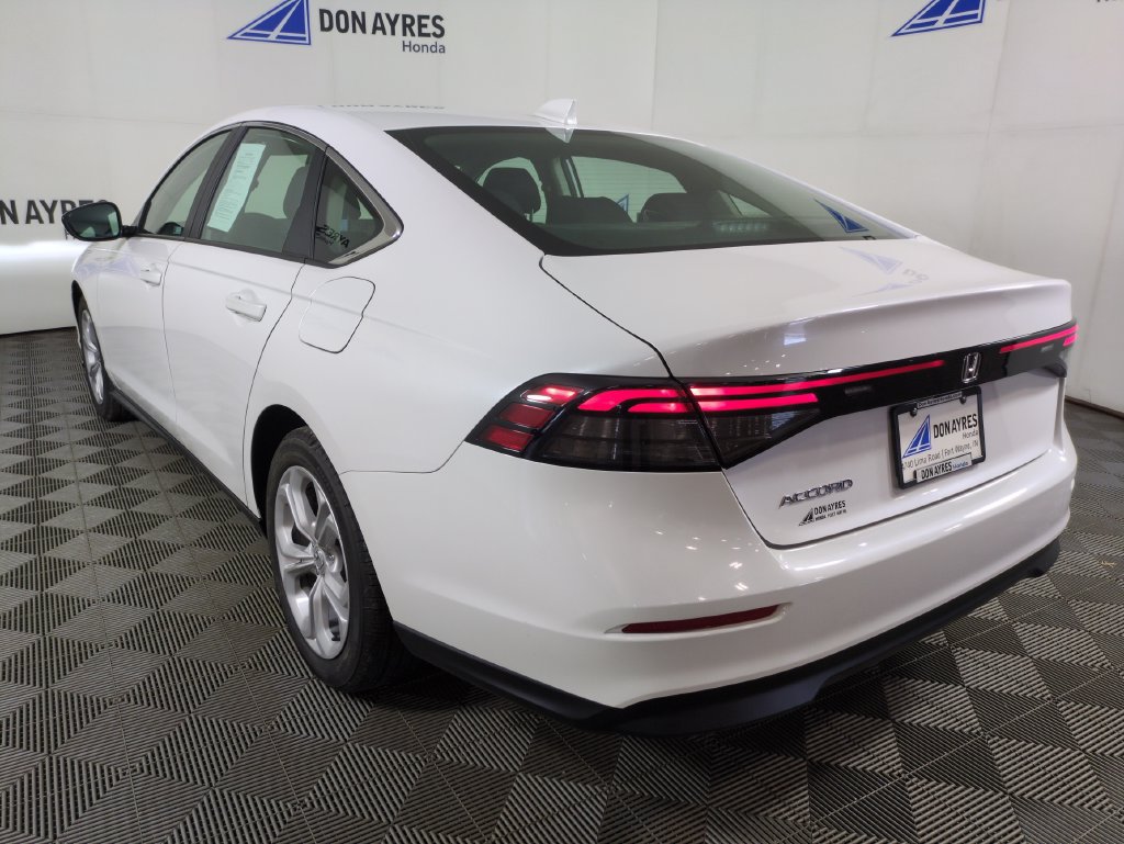 Certified 2025 Honda Accord LX image 4