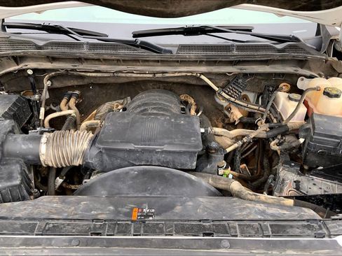 Used 2022 GMC Sierra 3500 SLE w/ SLE Convenience Package image 31