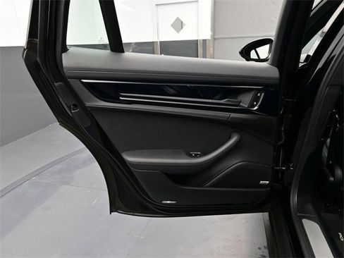 Used 2024 Porsche Panamera 4 image 13