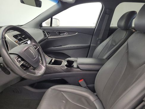 Used 2019 Lincoln Nautilus Reserve AWD/4WD image 17