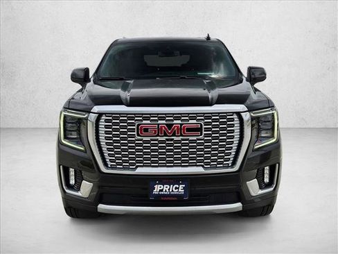 Used 2023 GMC Yukon Denali RWD image 2