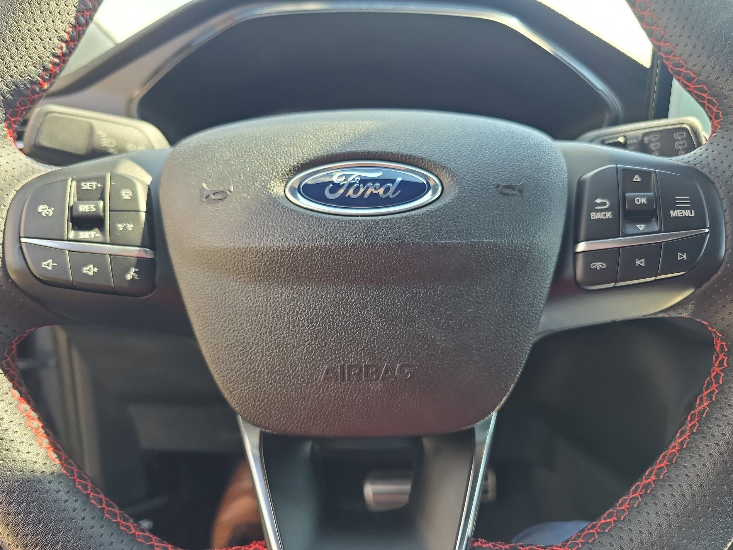 Used 2023 Ford Escape ST-Line w/ Tech Pack #1 AWD/4WD image 14