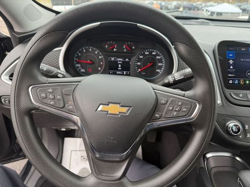 Used 2024 Chevrolet Malibu LT image 15