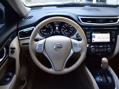 Used 2015 Nissan Rogue SL w/ SL Premium Package image 29