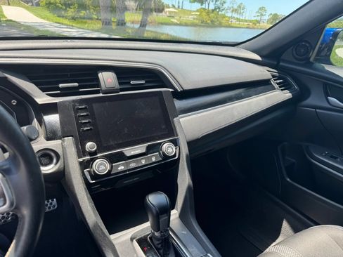 Used 2020 Honda Civic Sport image 23