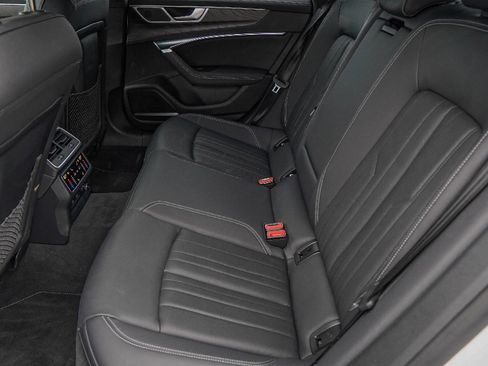 Used 2024 Audi Q8 Premium Plus w/ Premium Plus Package image 61