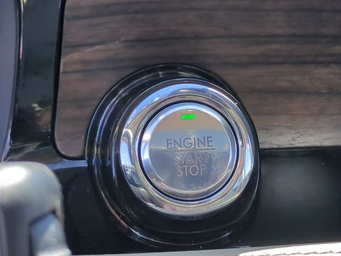 Used 2021 Lincoln Corsair Reserve w/ Equipment Group 201A AWD/4WD image 22