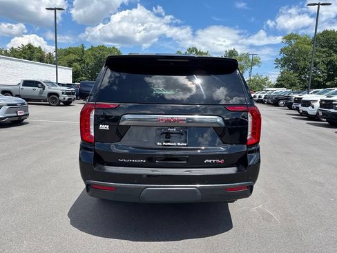 Used 2021 GMC Yukon XL AT4 w/ Rear Media and Nav Package AWD/4WD image 5