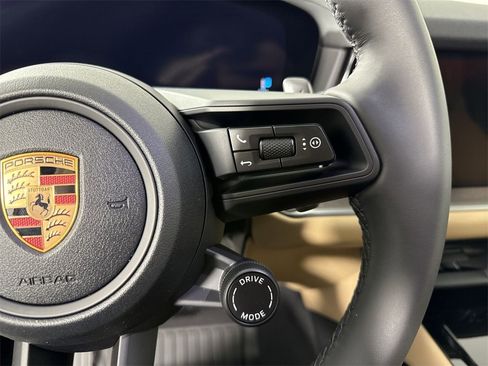 New 2026 Porsche Cayenne image 38