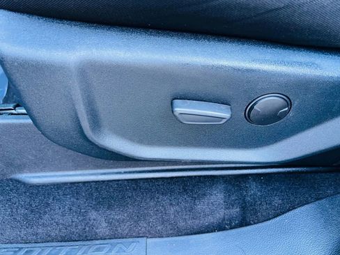 Used 2020 Ford Expedition XLT image 31