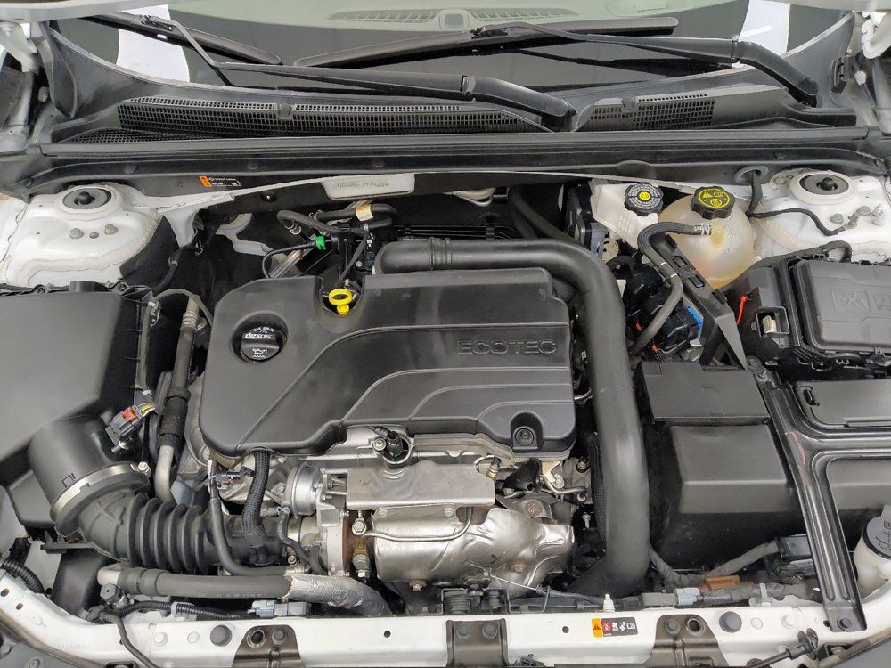Used 2023 Chevrolet Malibu LT FWD image 30