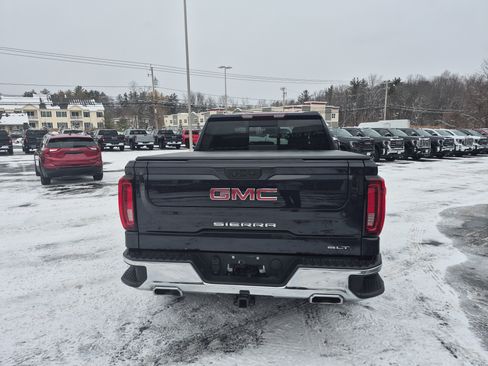 Used 2023 GMC Sierra 1500 SLT w/ SLT Convenience Package image 4