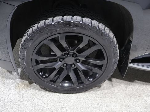 Used 2017 Cadillac Escalade Luxury AWD/4WD image 8