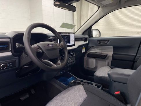 New 2025 Ford Maverick XLT image 6