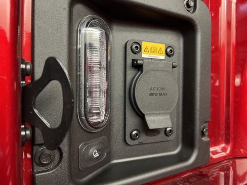 New 2025 Ford Maverick XLT w/ XLT Luxury Package image 29