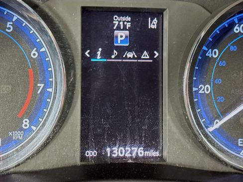 Used 2017 Toyota Corolla SE 50th Anniversary image 19