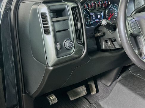 Used 2018 Chevrolet Silverado 1500 LT w/ All Star Edition image 16