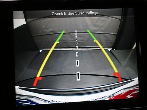 Used 2019 Jeep Grand Cherokee Limited image 14