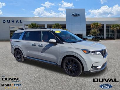 Used 2024 Kia Carnival SX