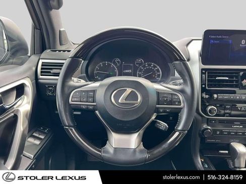 Used 2023 Lexus GX 460 Luxury w/ Sport Design Package AWD/4WD image 17