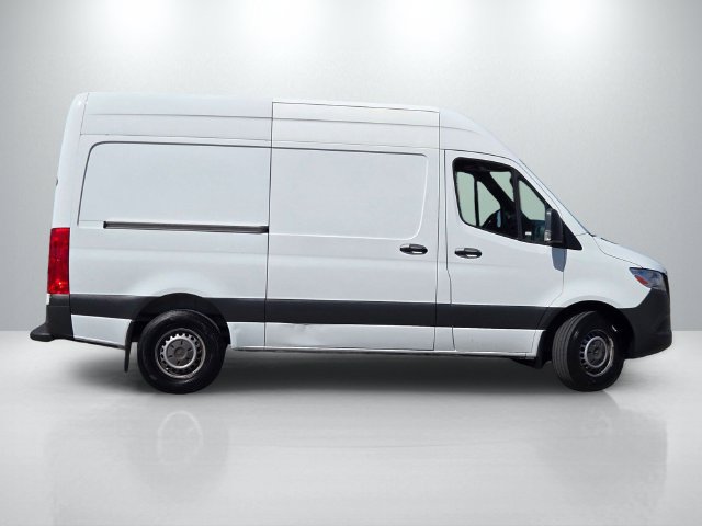 Used 2021 Mercedes-Benz Sprinter 2500 image 3