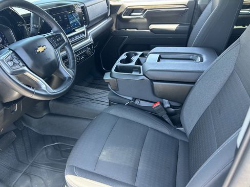 Certified 2025 Chevrolet Silverado 1500 LT RWD image 25