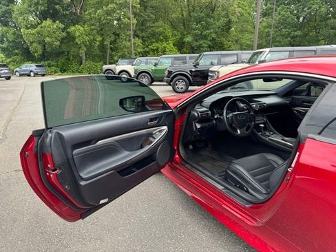 Used 2019 Lexus RC 300 w/ Accessory Package RWD image 10