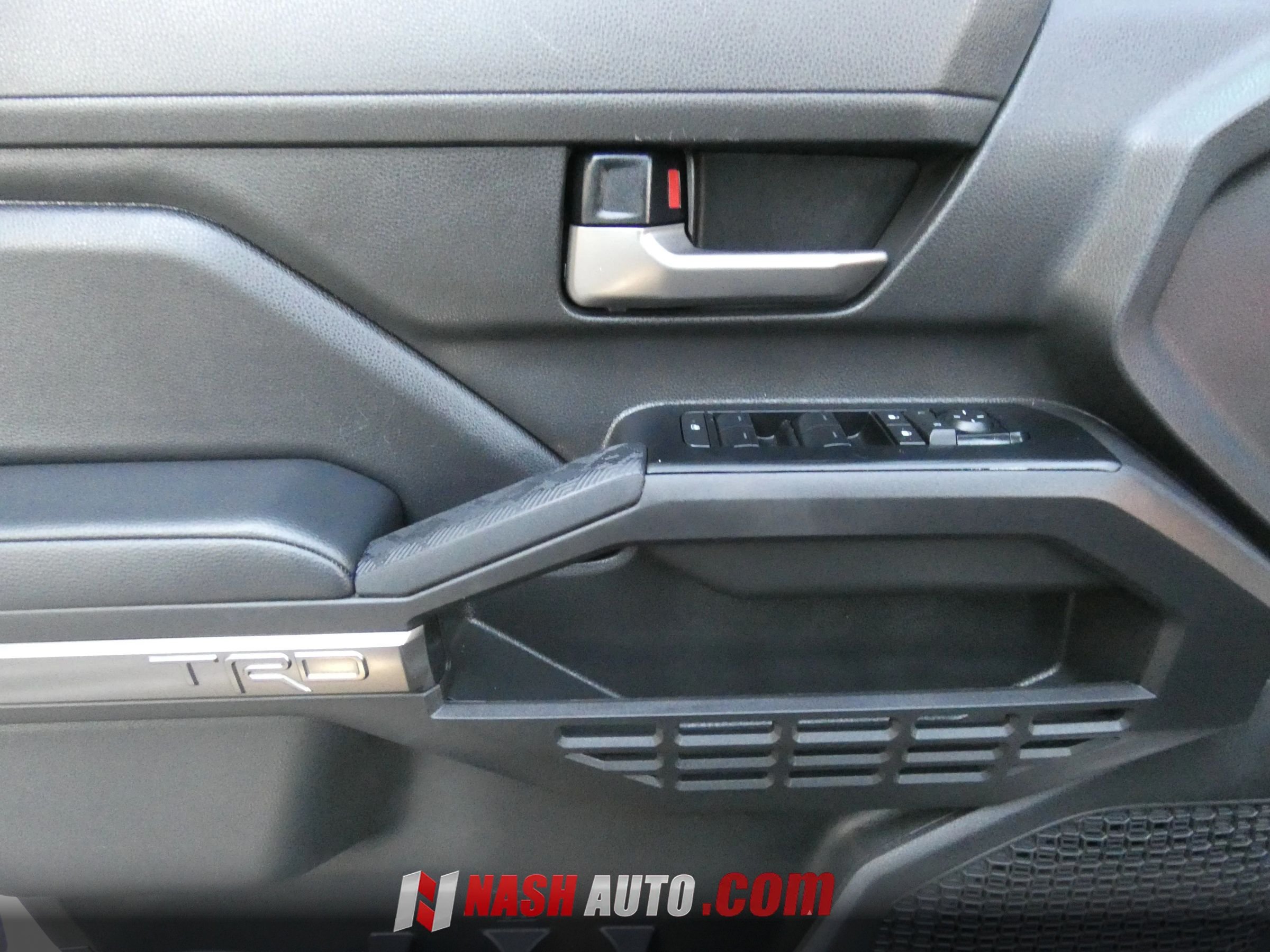 Used 2026 Toyota Tacoma TRD Sport w/ TRD Sport Upgrade Package AWD/4WD image 53
